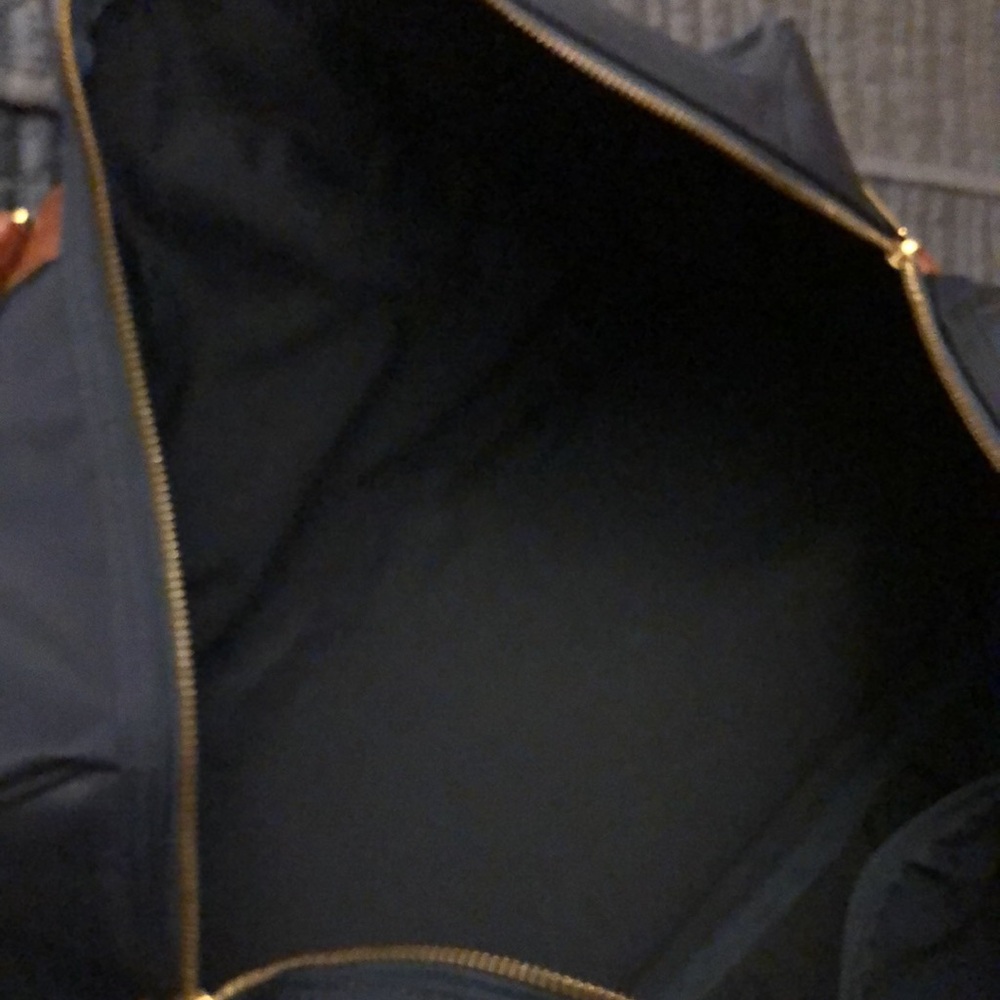 Valentino Garavani Sport Nylo duffle. Navy blue overnighter & tan leather - Picture 9 of 9